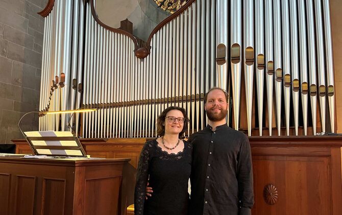 Clara Hahn und Denis Pisarevskiy spielen beim Skandinavischen Orgeltag in der Lutherkirche.