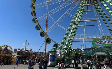 Am ersten Familientag auf dem Frühlingsfest freuen sich Familien über bestes Wetter.