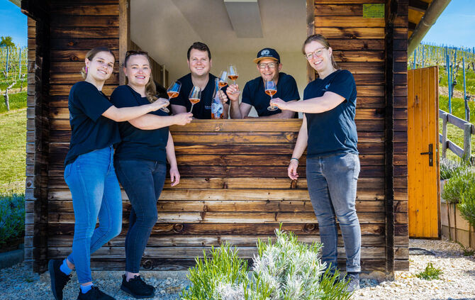 Das Team der Bergstube. Von links: Annika Szichta, Jaqueline Salzmann, Felix Szichta, Aaron Schwegler und Julia Schwegler.