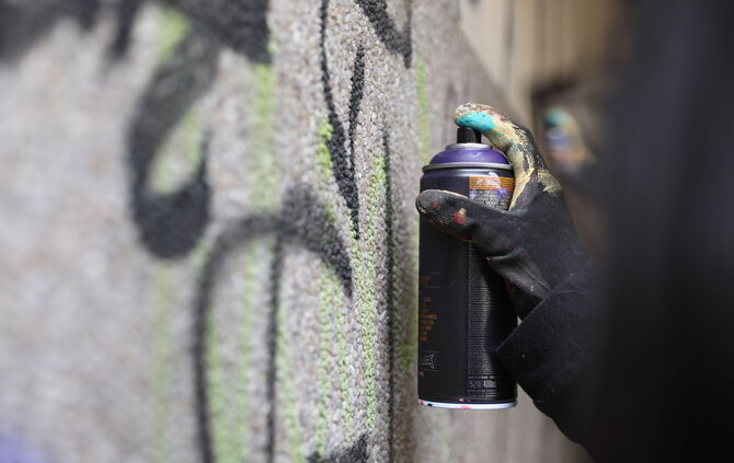 Die Polizei ermittelt zu den unbekannten Tätern (Symbolfoto).