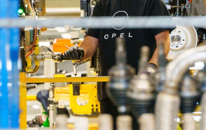 Opel-Mutter Stellantis macht wieder Gewinn.