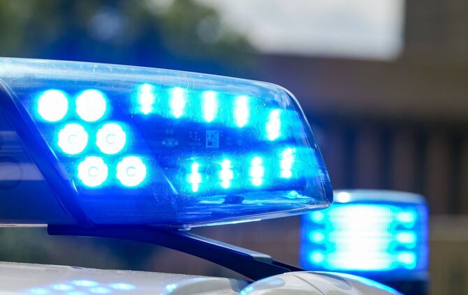 Die Bundespolizei nahm den Mann am Flughafen Stuttgart fest. (Symbolbild)