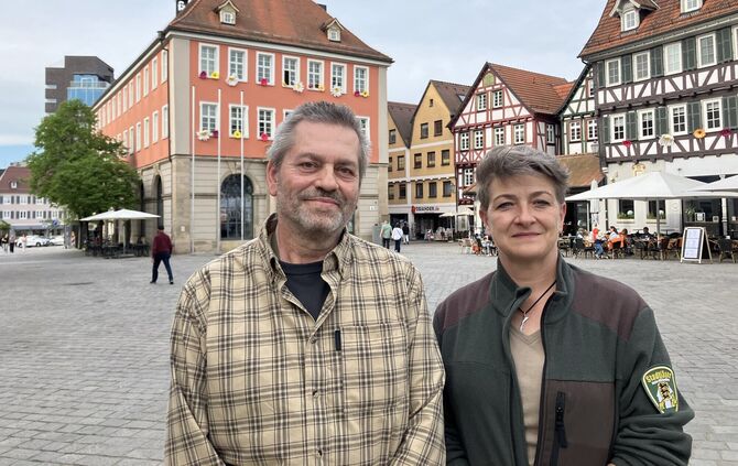 Martin Holler und Heidrun Scharf von Ende sind zwei von drei Stadtjägern in Schorndorf.