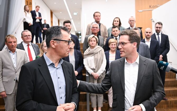 Die Stimmung zwischen Cem Özdemir und Manuel Hagel hat sich seit dem Wahlabend deutlich gebessert.
