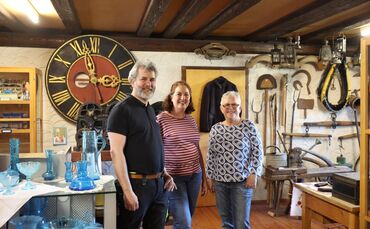 Axel Brennenstuhl, Stefanie Reinberger und Heike Piller (von links) wollen aus dem Heimatmuseum in Weiler zu einem Ort der inter