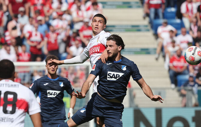 Bilal El Khannouss und die VfB-Profis zeigten in Sinsheim ein schwaches Spiel, kamen aber spät zum Ausgleich.