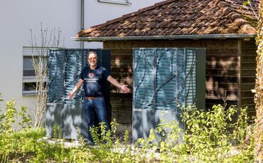 Mit diesen Wärmepumpen wird ein 12-Parteien-Haus in Backnang geheizt und die Bewohner haben seither 42 Prozent weniger Energieko