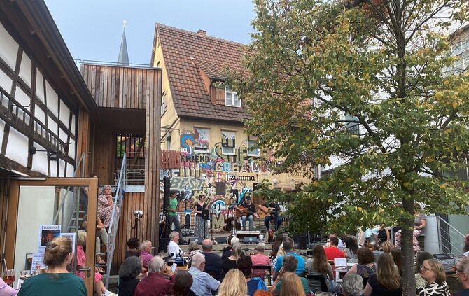 Das Zamma - seit sieben Jahren ein besonderer Treffpunkt mitten in Geradstetten.