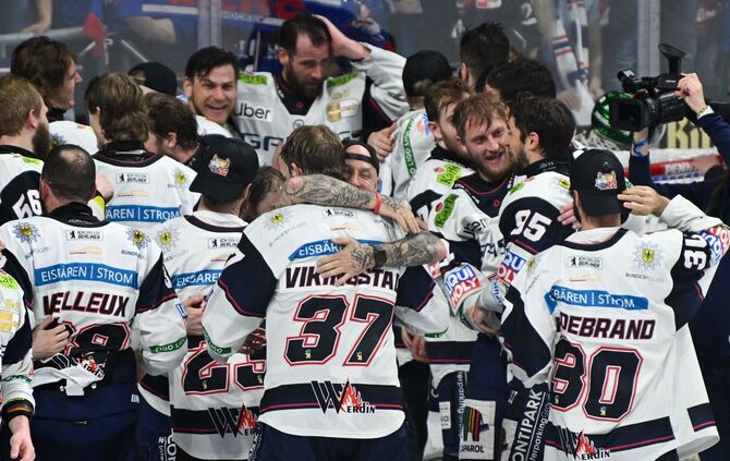 Adler Mannheim - Eisbären Berlin