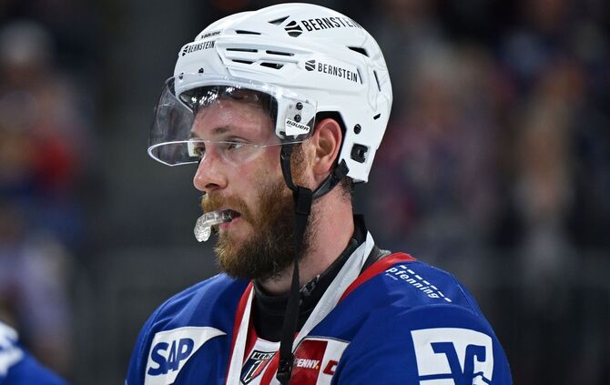 Adler Mannheim - Eisbären Berlin