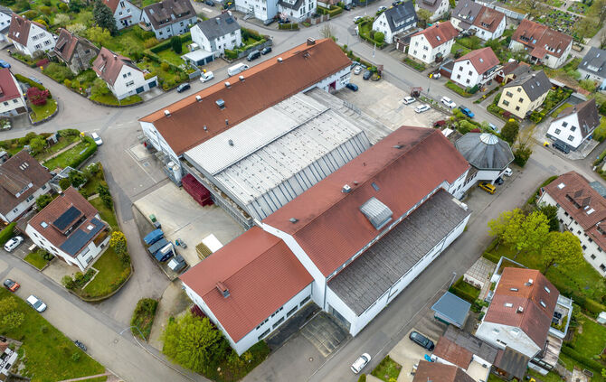 Das Gelände der Remstalkellerei in Beutelsbach aus der Luft.