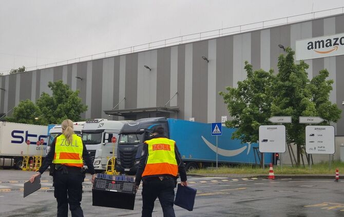 Zollkontrollen bei Paketzusteller-Firmen