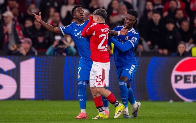 Vinicius Junior und Gianluca Prestianni