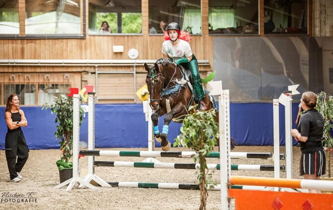 Bestes Kostüm beim Jump and Run: Alyssa Lüdicke als Arielle auf Cashville.
