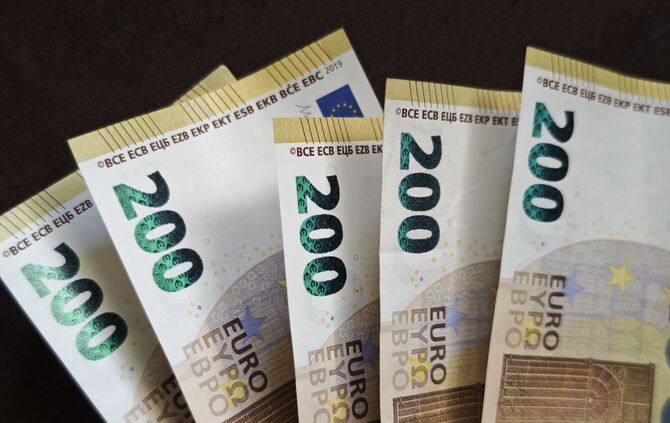 Bis zu 1000 Euro steuer- und abgabenfrei: Die Entlastungsprämie soll Beschäftigte angesichts der gestiegenen Preise unterstützen