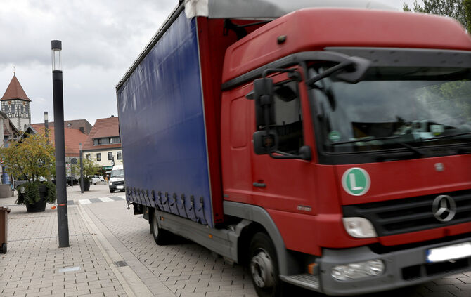 Rudersberg wird Tag für Tag durchgerüttelt von Lkw, die zwischen Backnang und Schorndorf den Weg zu den Bundesstraßen abkürzen (