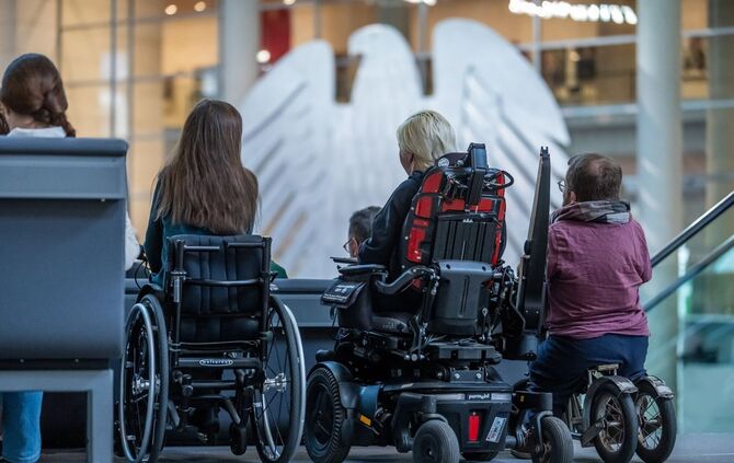 Wie kann da Leben für Menschen mit Behinderungen alltagstauglicher werden? Der Bundestag berät nun über das Behindertengleichste