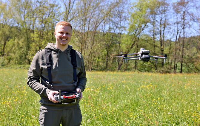 Johannes Geißel ist Jäger und Drohnenpilot und engagiert sich in der Rehkitzrettung.