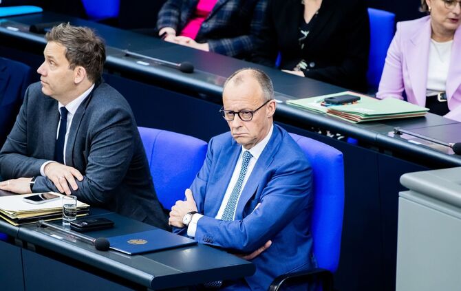 Diverse Pannen in der Regierungsarbeit könnten durchaus mürrisch stimmen. (Symbolbild)