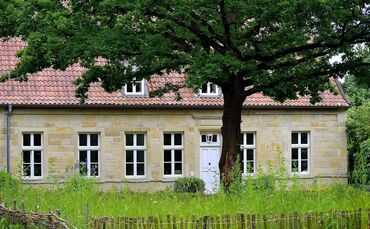 Traumhaus gesucht und gefunden? Stellt sich nur noch die Frage nach den Kosten und der Finanzierung. (Symbolbild)