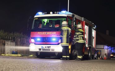 Die Feuerwehr Weinstadt wurde am Wochenende nachts alarmiert (Symbolfoto).