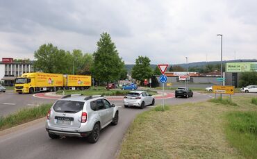 Kreisverkehr am Winterbacher Ortseingang.