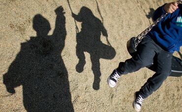 Familiengerichte sollen nach den Vorstellungen des Bundesjustizministeriums im Kinderschutzverfahren künftig soziale Trainingsku