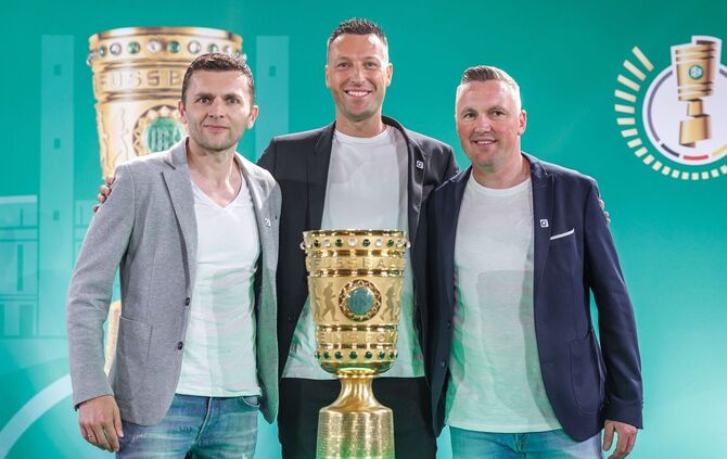 DFB-Pokal Handover-Zeremonie vor dem Finale