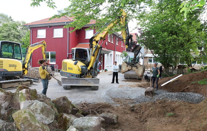Der Pausenhof der Janusz-Korczak-Schule wurde zur Baustelle.