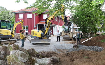 Der Pausenhof der Janusz-Korczak-Schule wurde zur Baustelle.