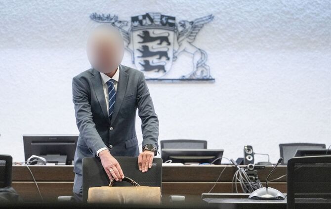 Inspekteur der Polizei steht erneut vor Gericht