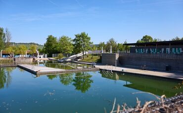 Idylle pur: das Ziegeleiseebad in Schorndorf bei schönstem Freibadwetter (Archivfoto).