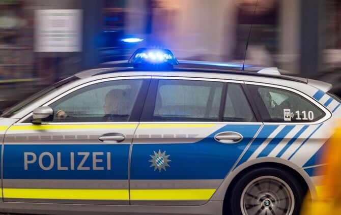 Polizeiwagen mit Blaulicht