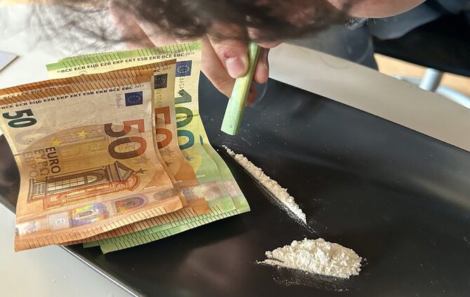 Ein Kokainsüchtiger hat versucht, mit der Droge zu handeln - nun muss er lange ins Gefängnis (Symbolfoto).