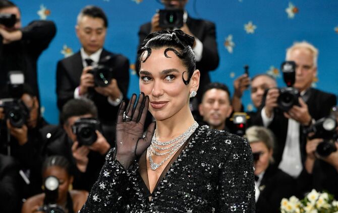 Dua Lipa