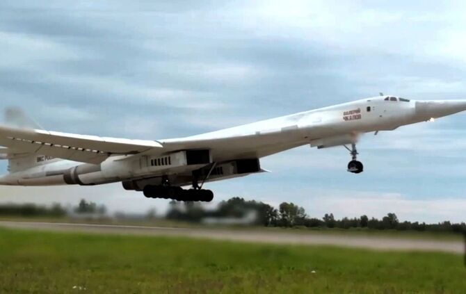 Russischer Langstreckenbomber Tu-160