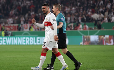 Deniz Undav kann seinen Frust über eine Entscheidung von Schiedsrichter Tobias Welz nicht verbergen.