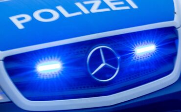 Rohes Ei verletzt 18-Jährige am Kopf. (Symbolbild)