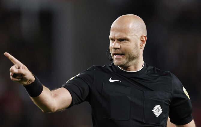 FIFA streicht Schiedsrichter von WM-Liste