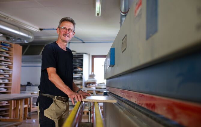 Armin Rummelspacher, Schreiner bei der Firma Negele.