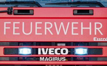 Die Feuerwehr konnte den nächtlichen Brand löschen. (Symbolbild)