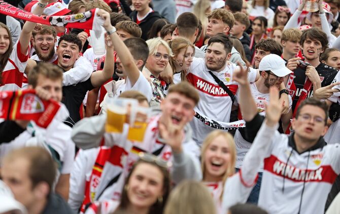 Das war letztes Jahr: 35.000 Fans waren auf den Schlossplatz in Stuttgart gekommen, um sich das DFB-Pokal-Finale zwischen dem Vf
