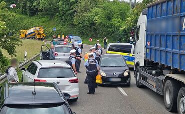 Falschfahrer auf der Bundesstraße 10 unterwegs
