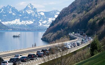 Schweiz will bei Ausländern für Durchfahrt kassieren