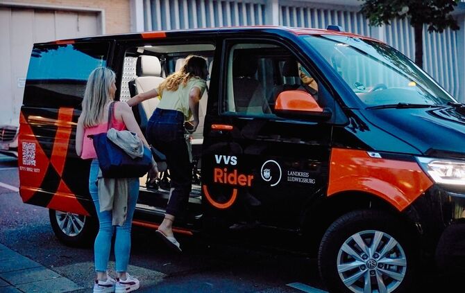 Der Rufbus VVS-Rider.