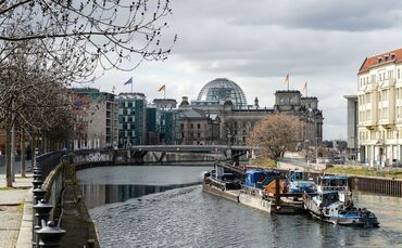 Schiffbauerdamm Berlin