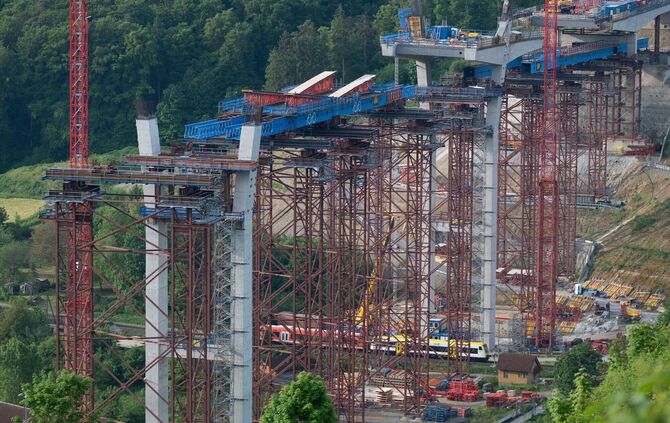 Rund ein Jahr nach dem tödlichen Gondelabsturz an einer Brückenbaustelle in Horb hat die Staatsanwaltschaft die Ermittlungen abg