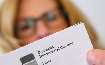 Deutsche gingen 2024 im Durchschnitt mit 64,7 Jahren in Rente.