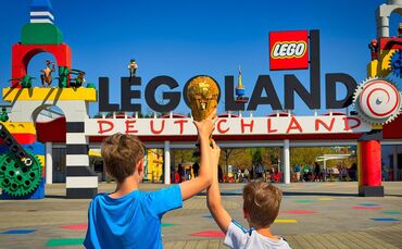 Im Legoland Deutschland Ressort steht in den nächsten Wochen alles im Zeichen des FIFA World Cups.