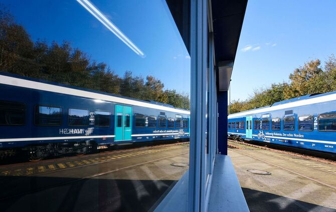 Marschbahn-Zug